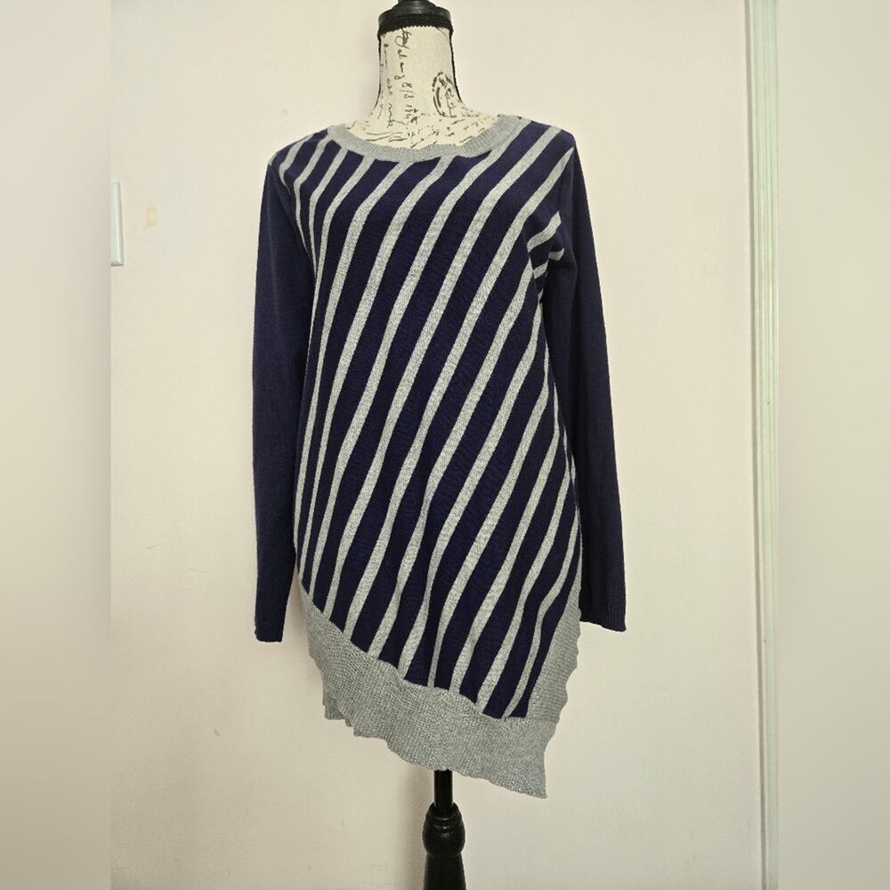 LIZ CLAIBORNE Womens Long Sleeve Sweater Asymmetrical Grey and Navy Stripe Large